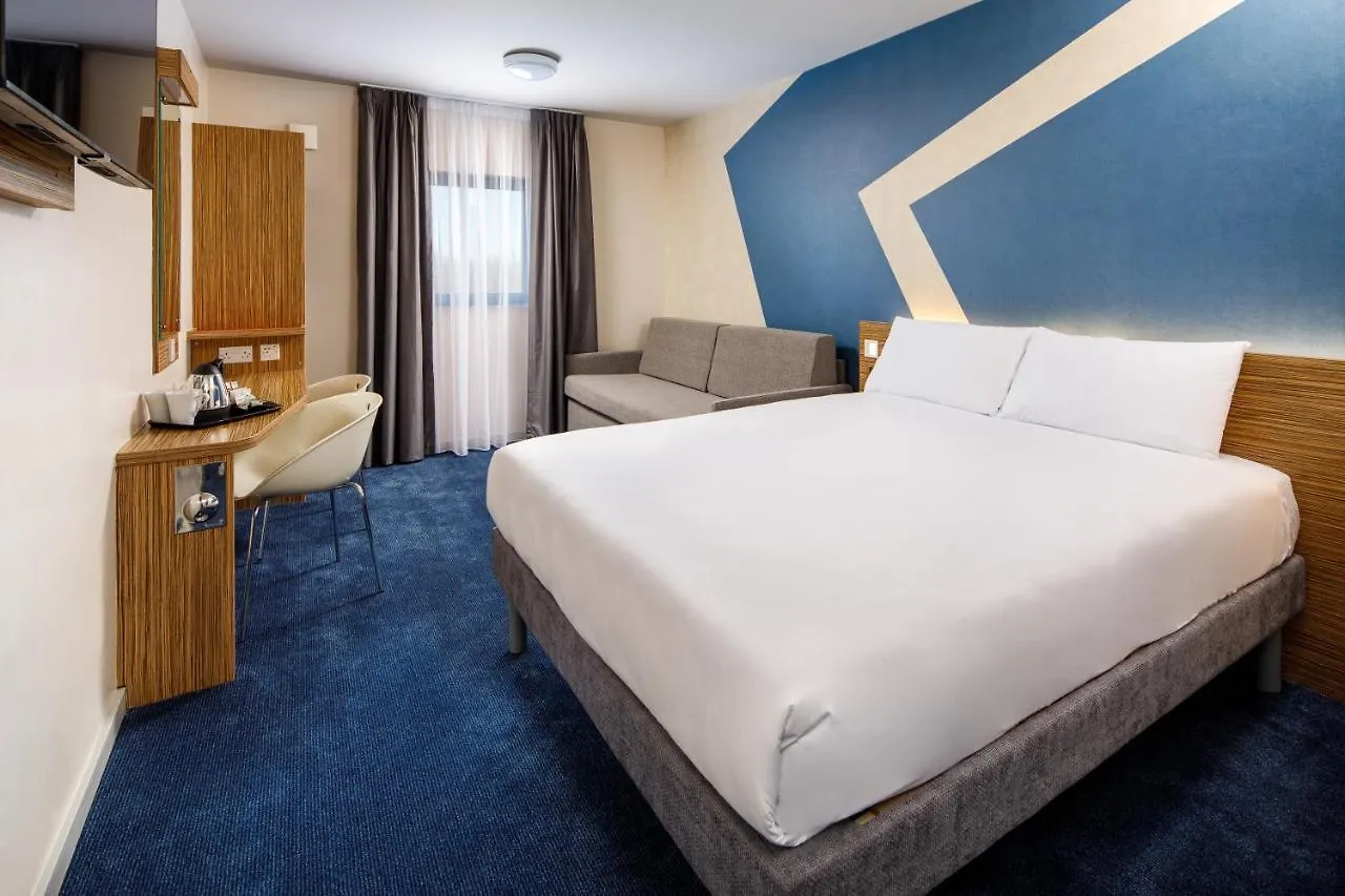 Ibis Budget London Heathrow Terminal 5 Hillingdon